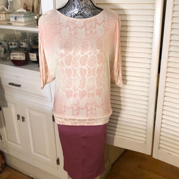 NWOT Juicy Couture Pink Shimmer Snakeskin Blouse with Ruched Sleeve. Small. - Picture 1 of 8